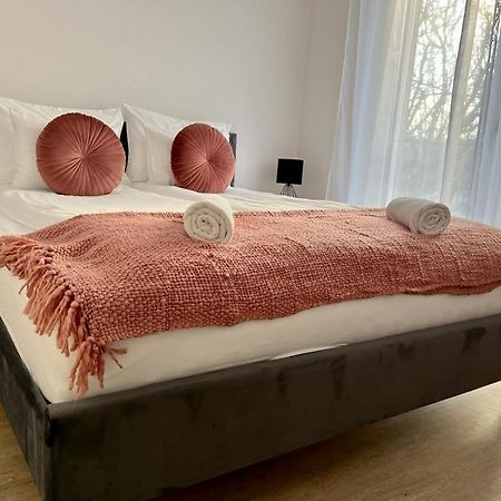 سيغيد Mathias Premium Apartments المظهر الخارجي الصورة