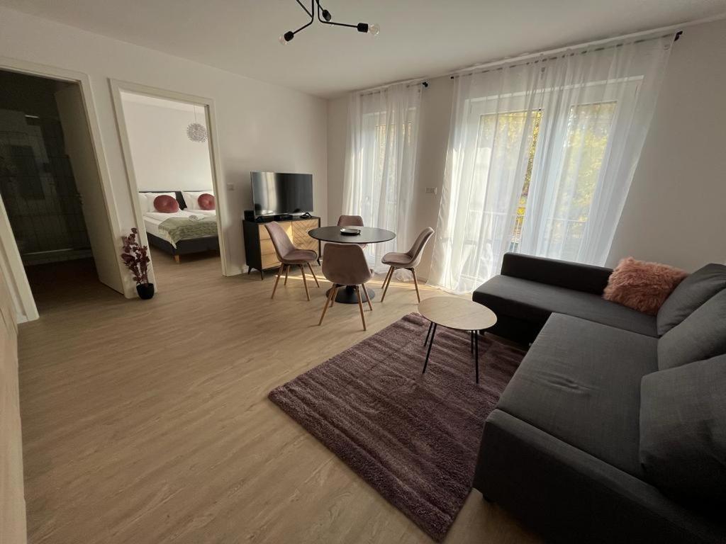 سيغيد Mathias Premium Apartments المظهر الخارجي الصورة