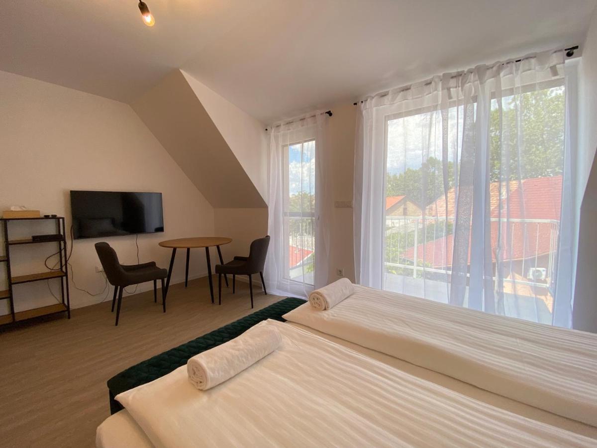 سيغيد Mathias Premium Apartments المظهر الخارجي الصورة