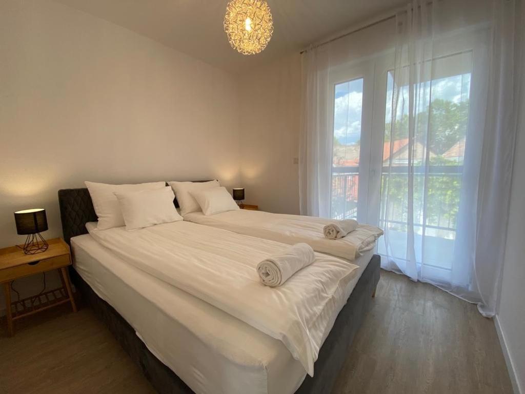 سيغيد Mathias Premium Apartments المظهر الخارجي الصورة