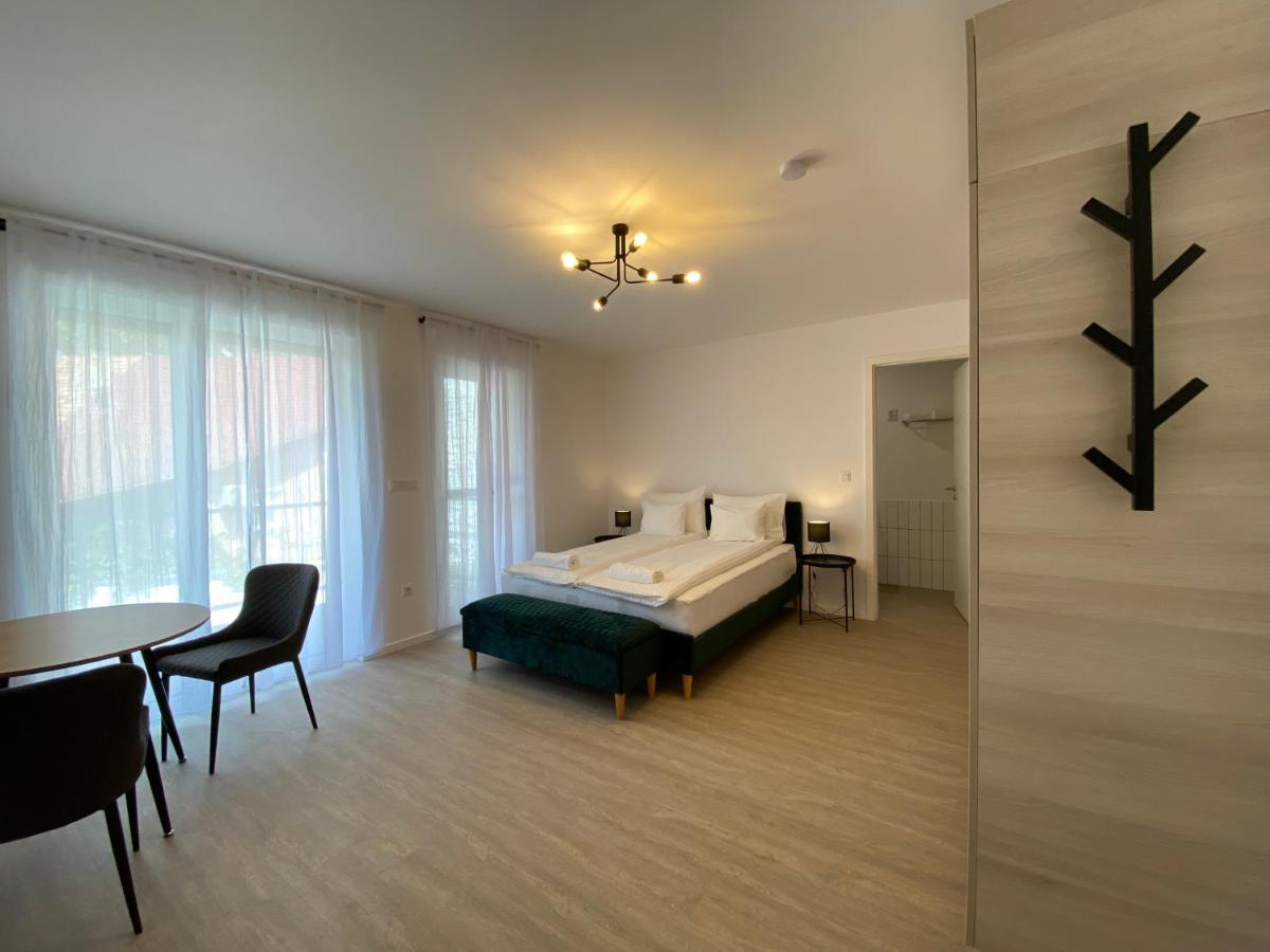 سيغيد Mathias Premium Apartments المظهر الخارجي الصورة